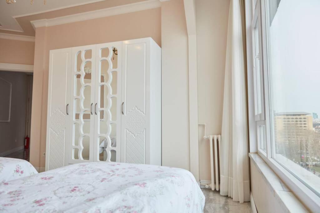Taksim Square Apartment, Great View, Luxury Istanbul Luaran gambar